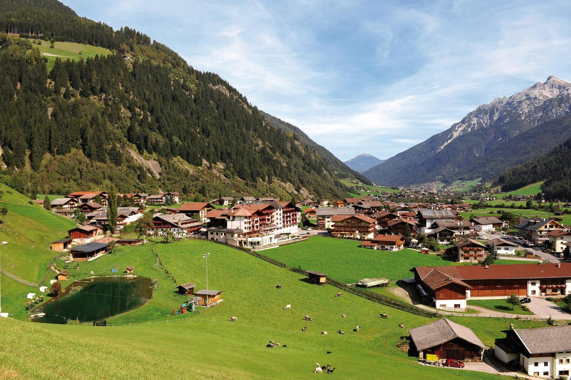 Wellness & Relax Hotel Milderer Hof Neustift im Stubaital Eksteriør bilde